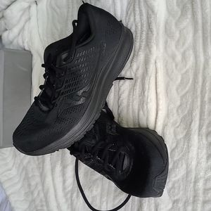 Saucony Ride 13, size 10.5